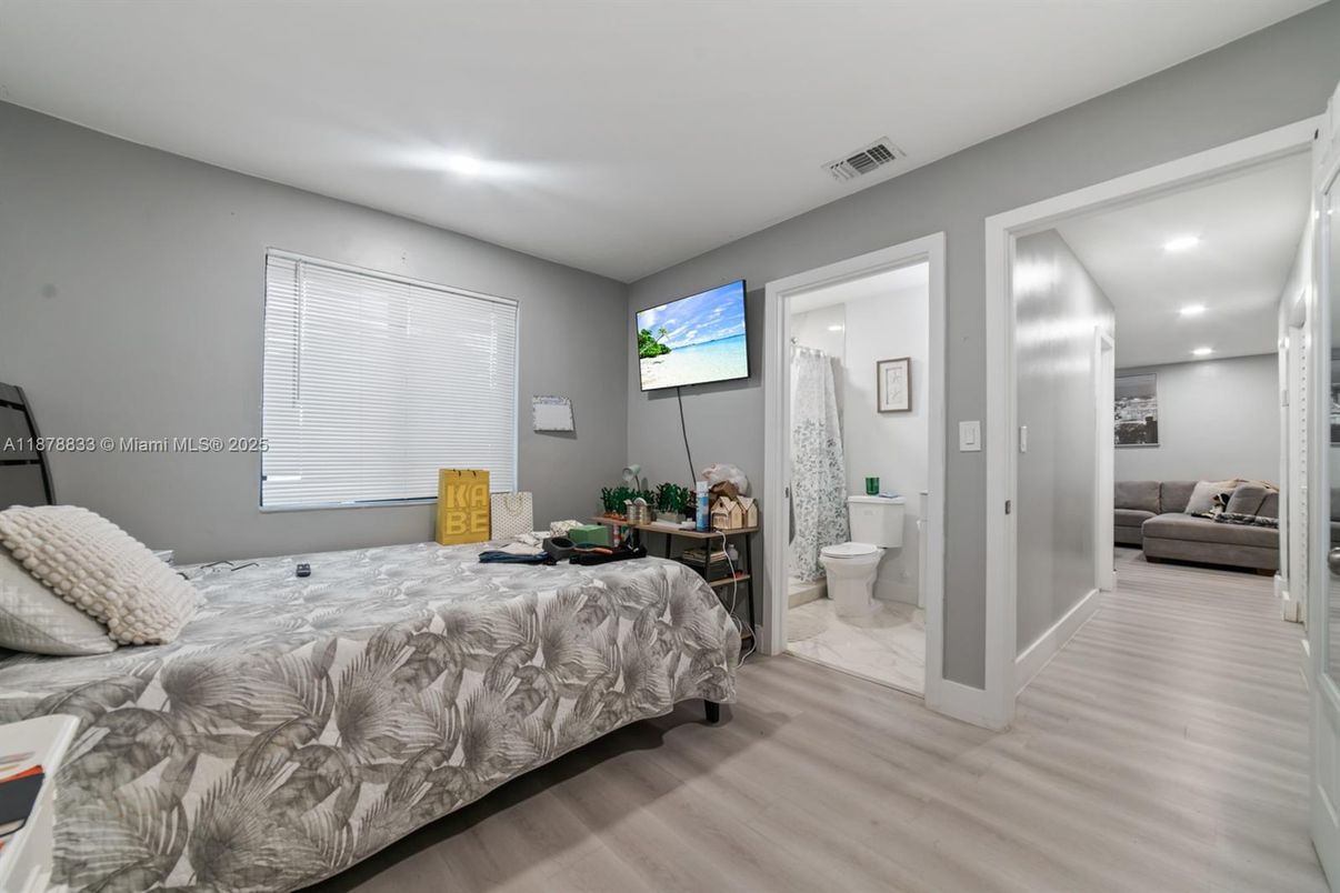 Bathroom, Bedroom, Interior, Recessed Lighting, Wood Texture Flooring