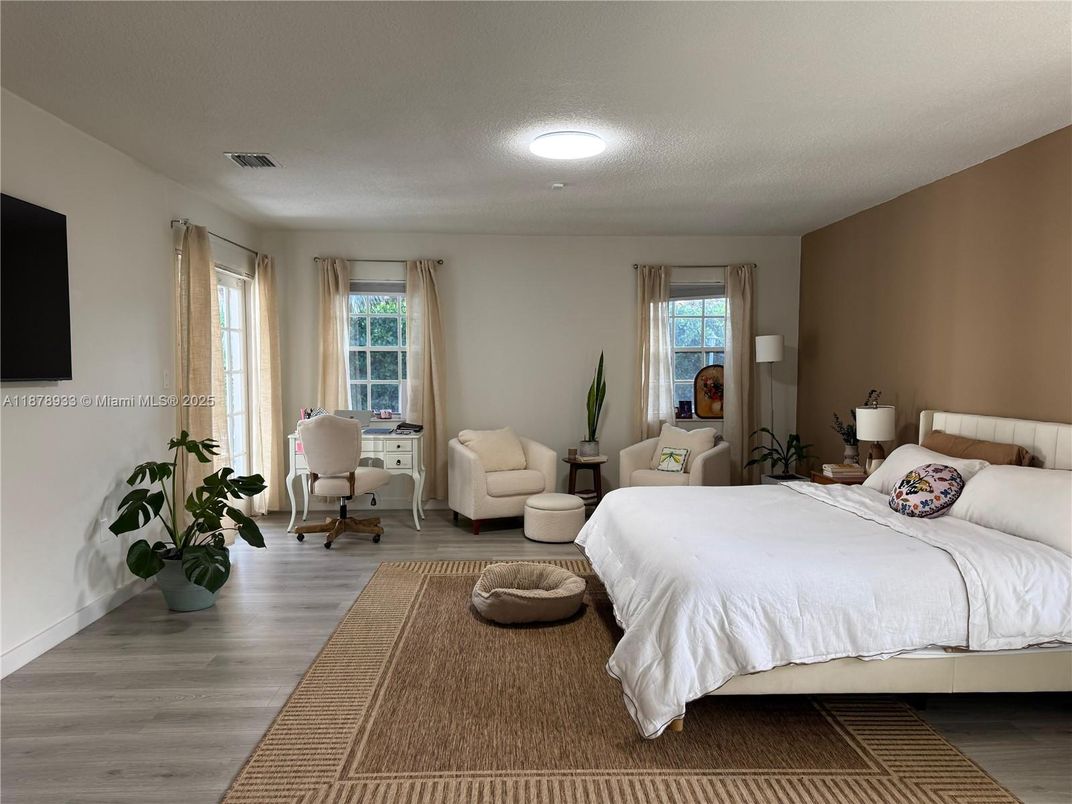 Bedroom, Home Office, Interior, Wood Texture Flooring