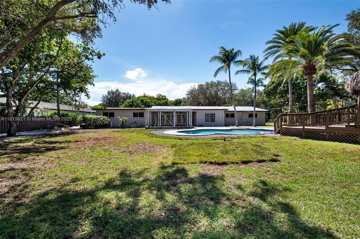 Backyard, Exterior, Pool
