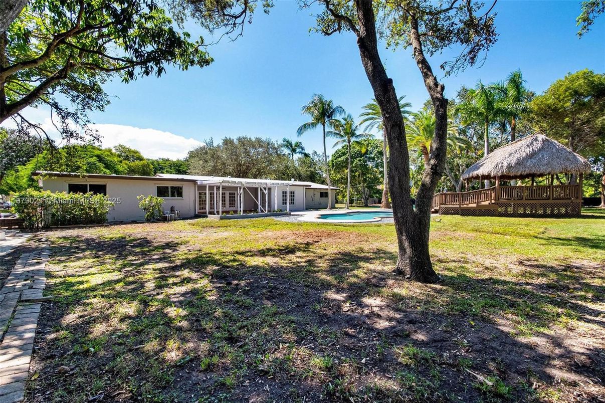Backyard, Exterior, Pool