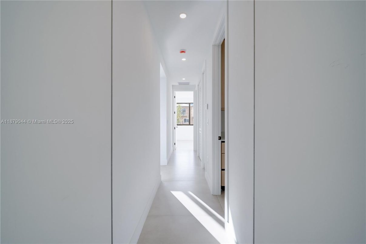 Interior, Recessed Lighting