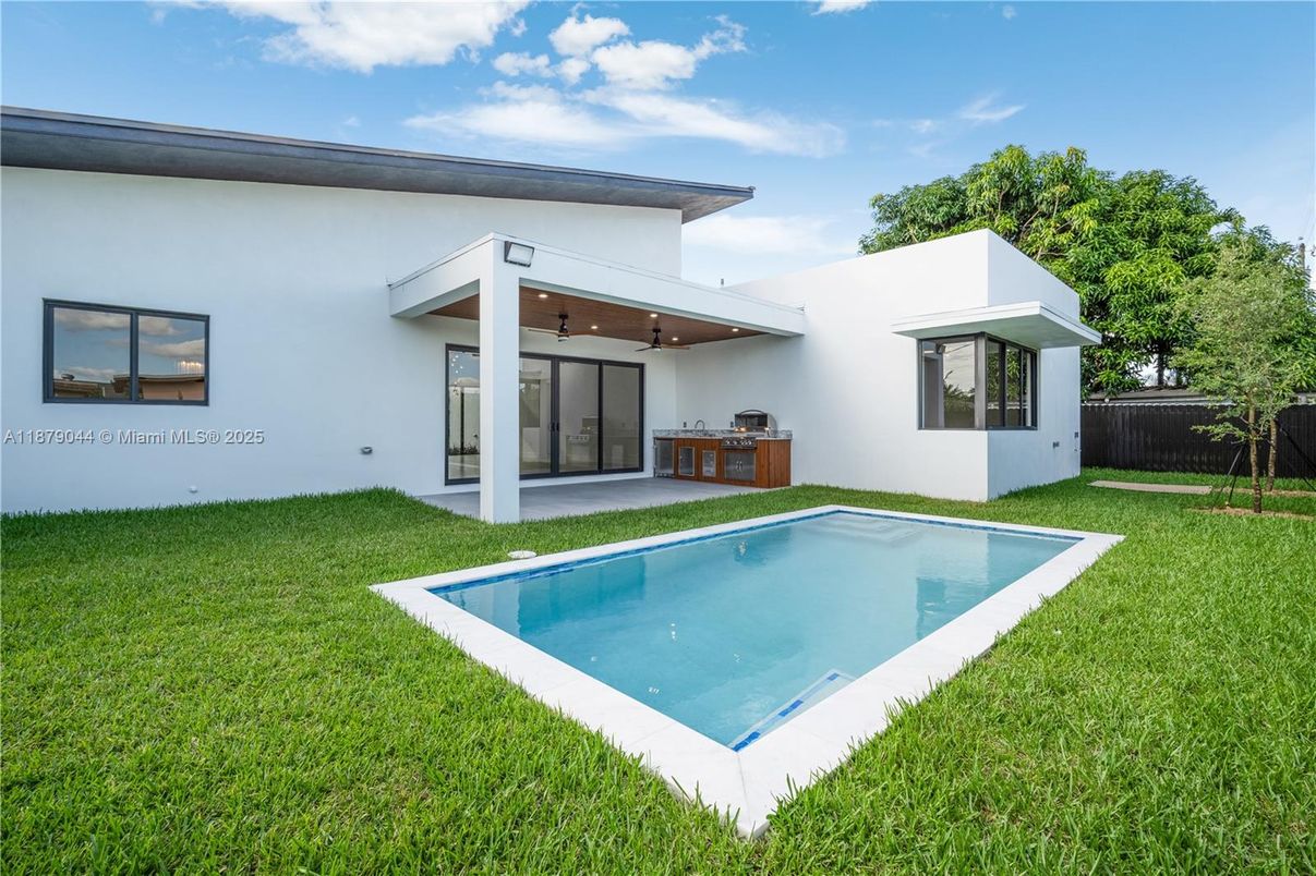 Backyard, Exterior, Pool