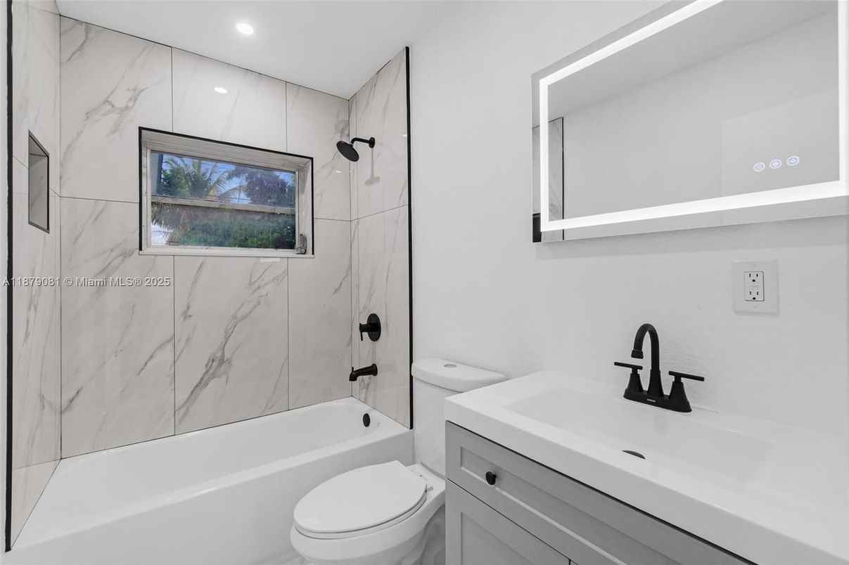 Bathroom, Interior, Marble Walls, Recessed Lighting