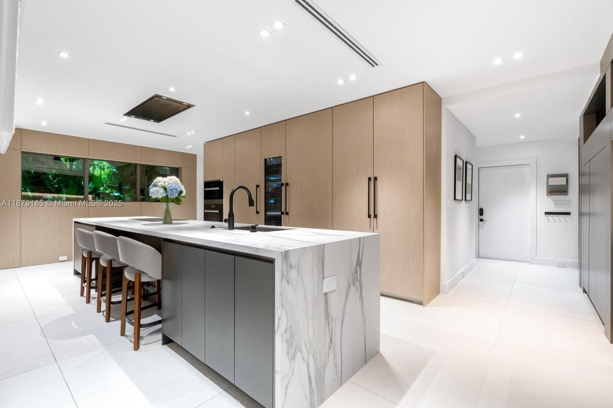 Interior, Kitchen, Recessed Lighting