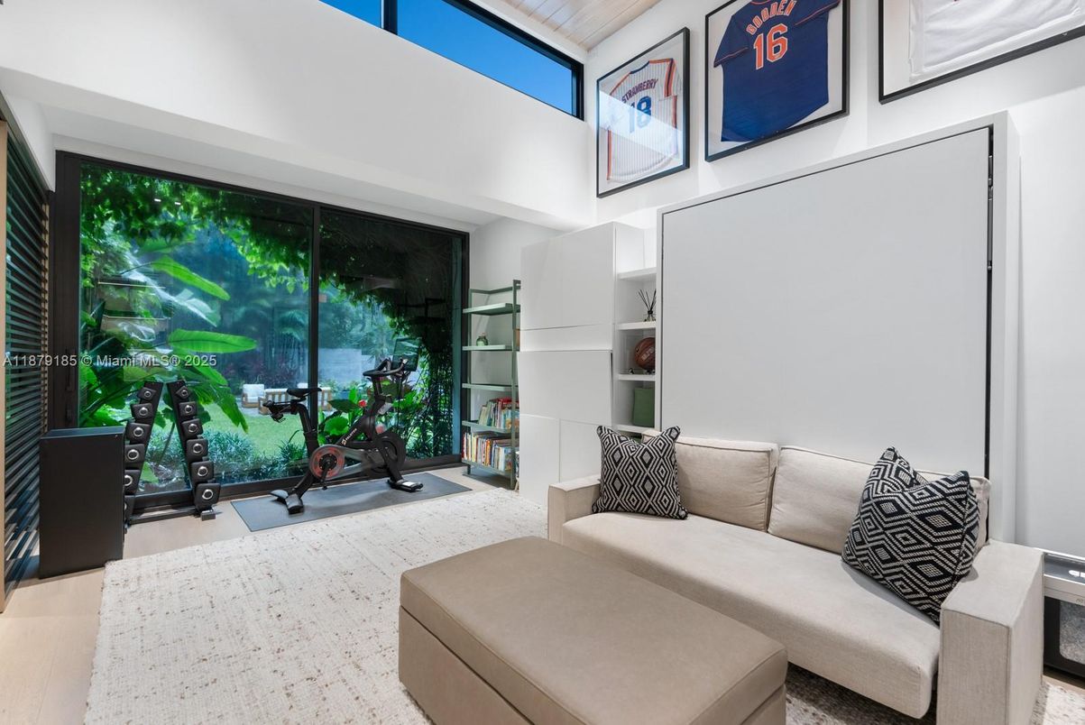 Fitness Equipment, Interior, Living room, Wood Texture Flooring