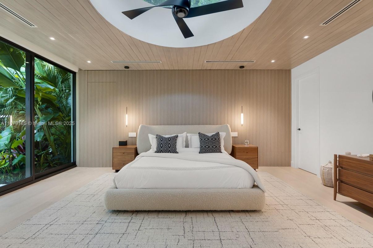 Bedroom, Interior, Recessed Lighting, Wooden Ceilings
