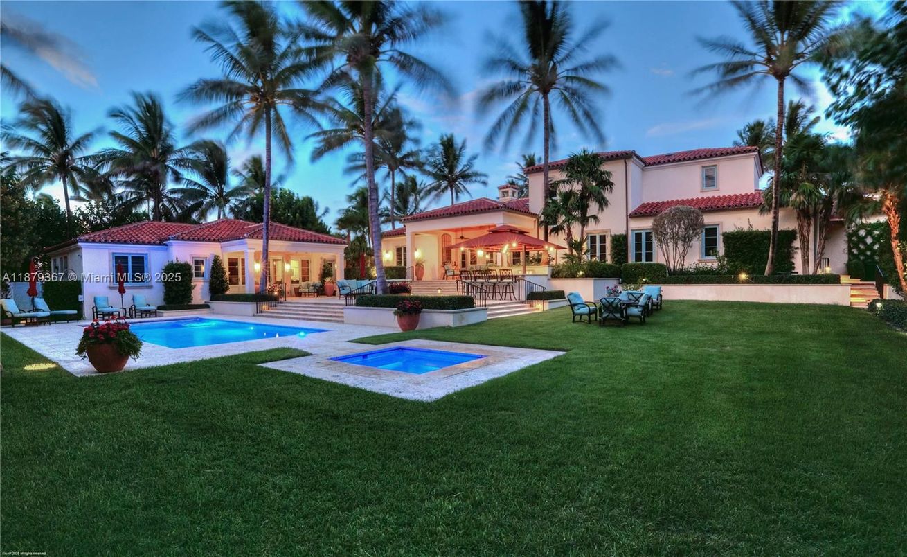 Backyard, Exterior, Pool