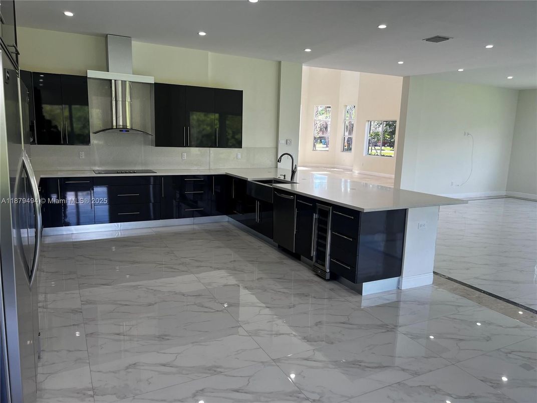 Interior, Kitchen, Marble, Recessed Lighting