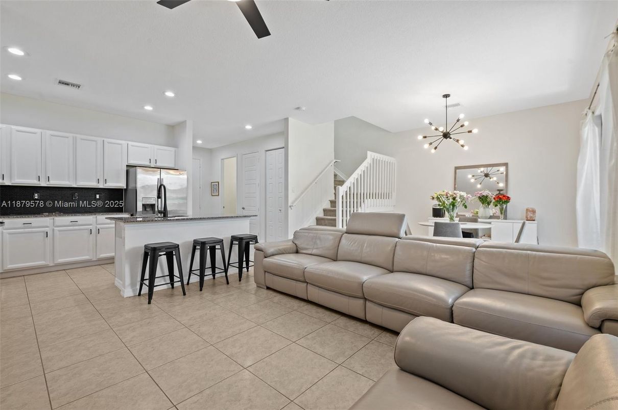 Dining room, Interior, Kitchen, Living room, Pendant Lights, Recessed Lighting, Stainless Steel Appliances