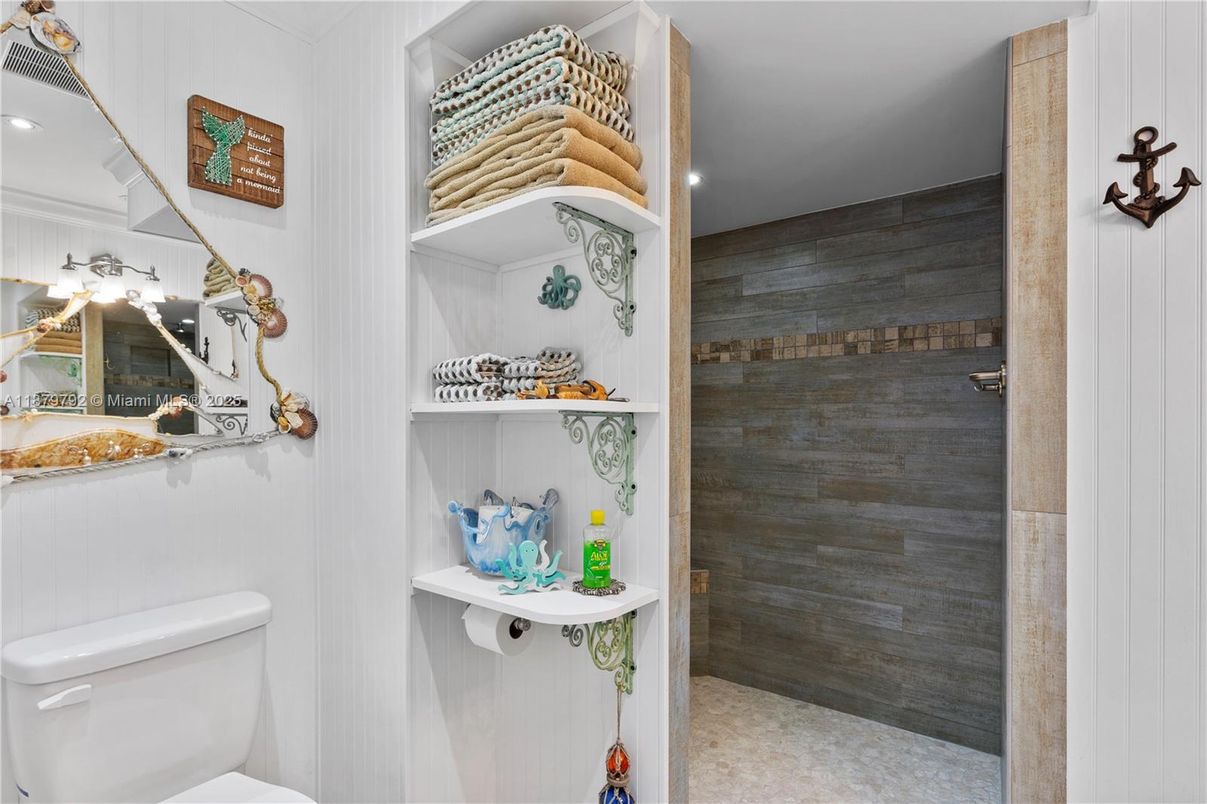 Bathroom, Interior, Recessed Lighting, Wooden Walls