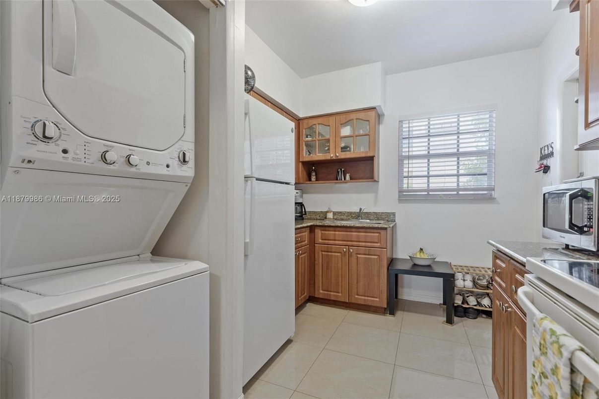 Interior, Utility Closets, Washer