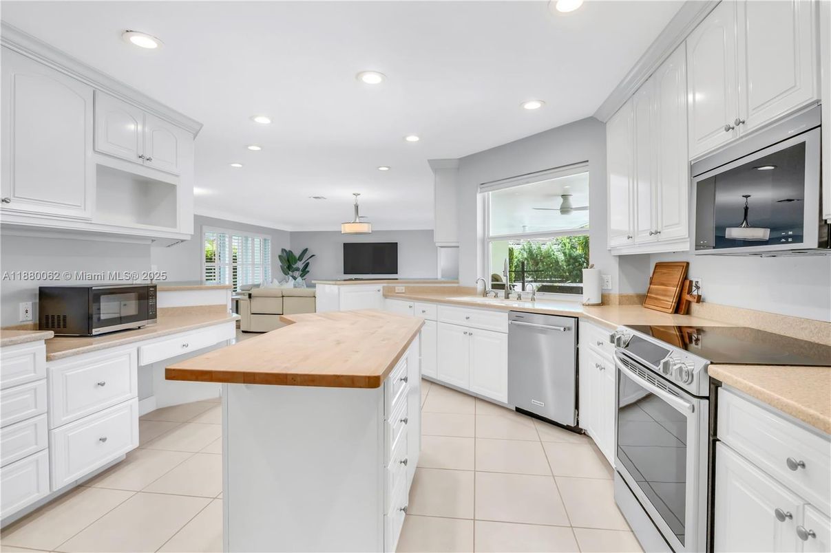 Interior, Kitchen, Recessed Lighting