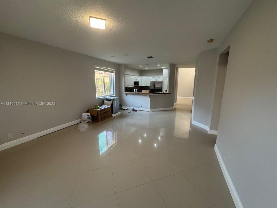 Empty room, Interior, Kitchen, Recessed Lighting