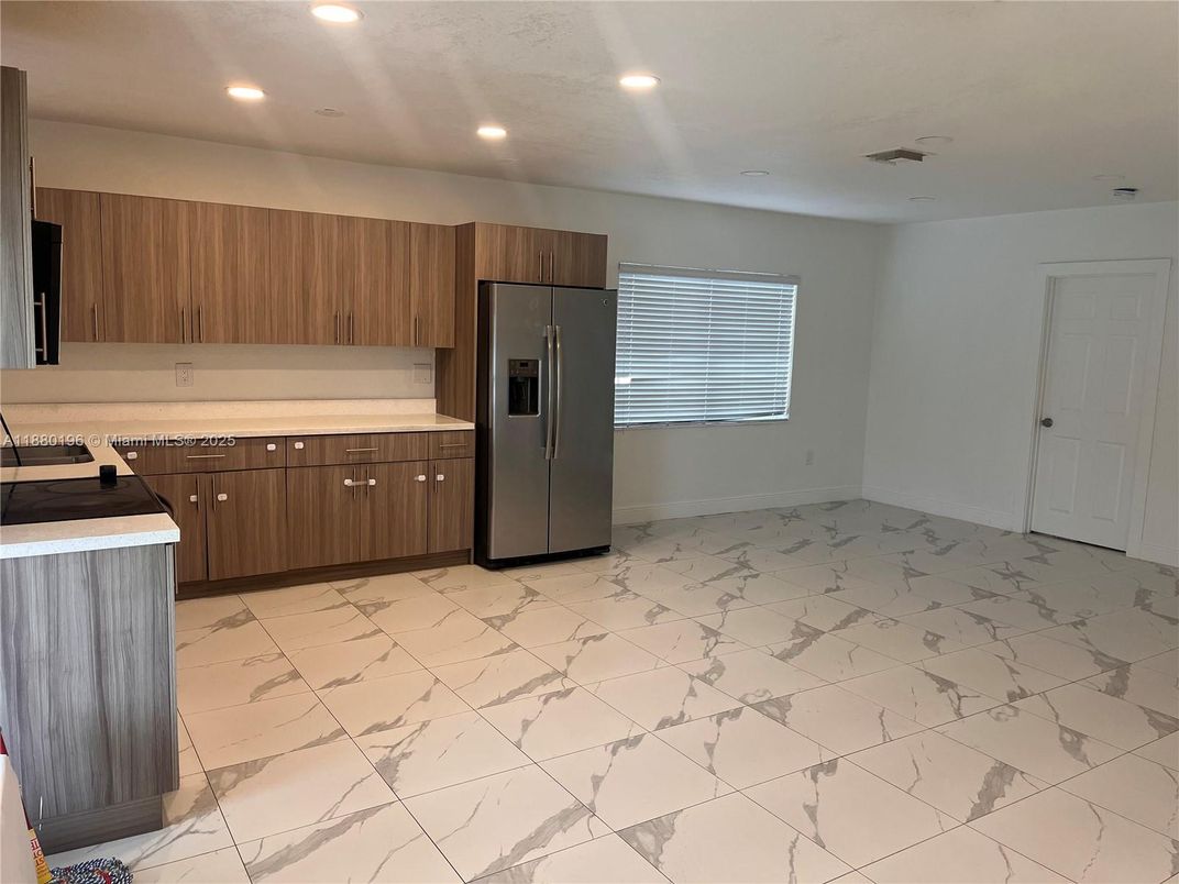 Interior, Kitchen, Marble, Recessed Lighting