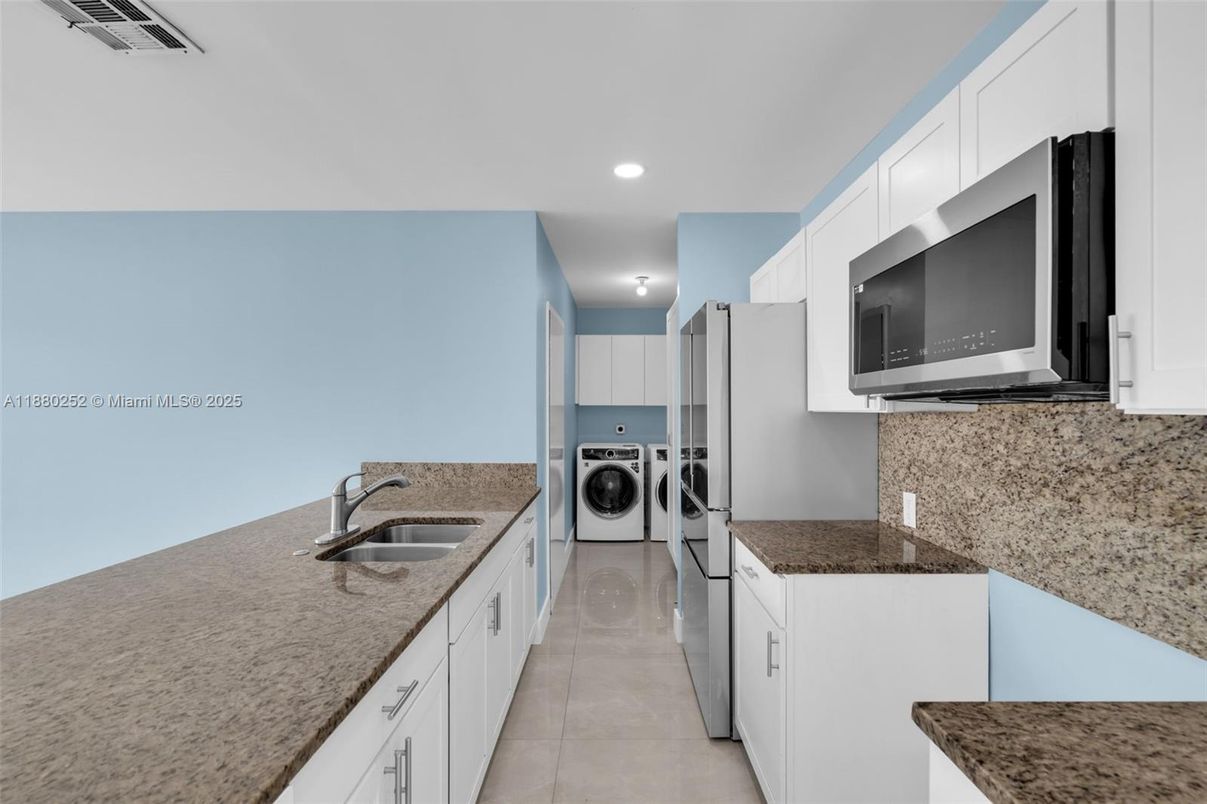 Interior, Recessed Lighting, Washer