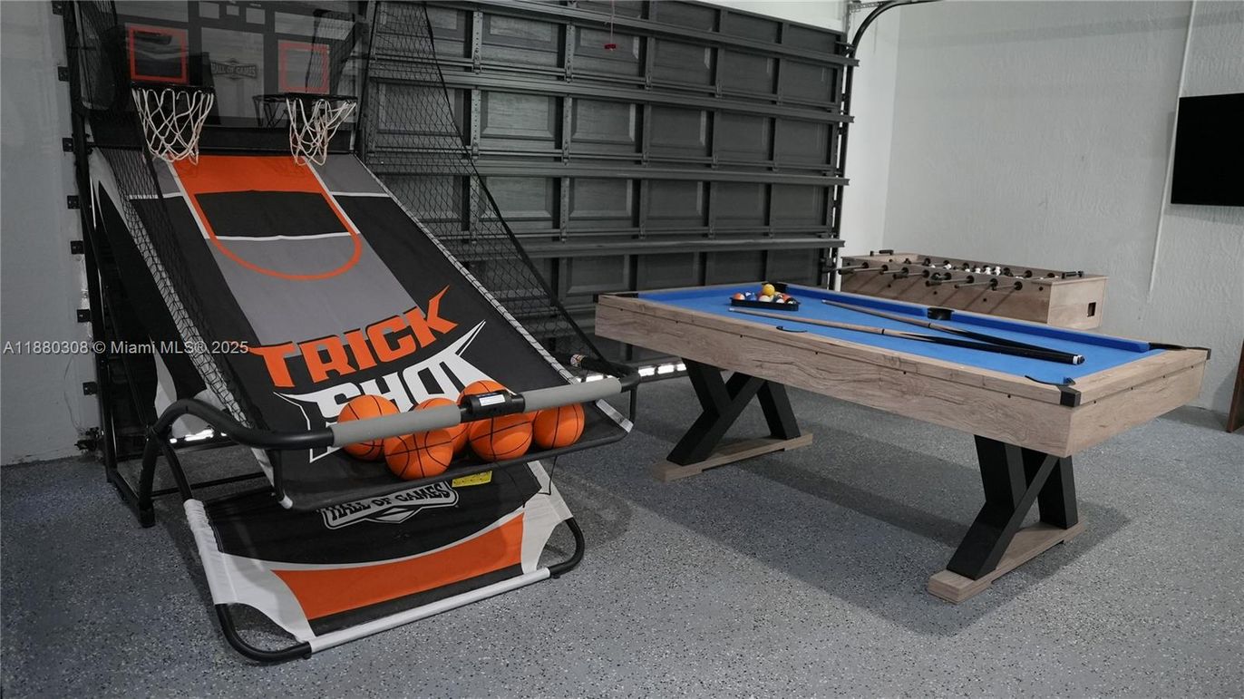 Billiard Table, Fitness Equipment, Game Room, Interior