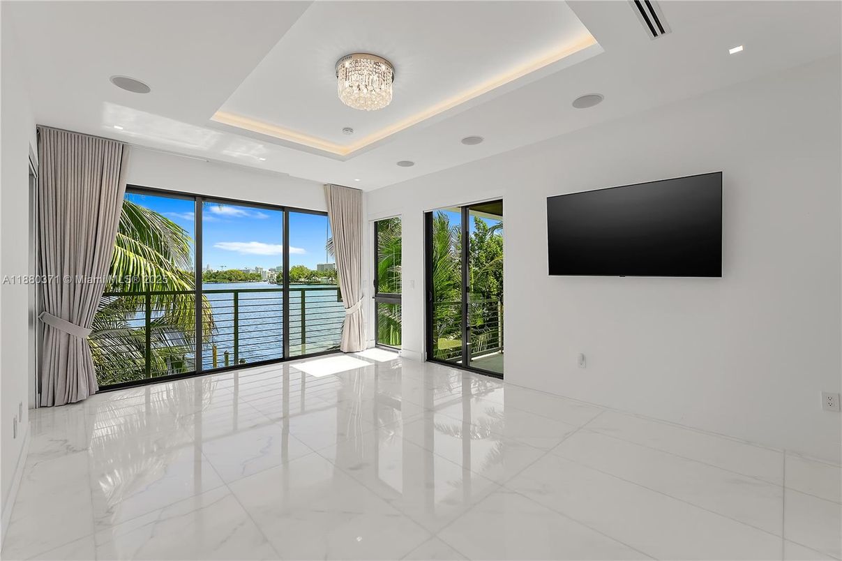 Chandelier, Empty room, Interior, Marble, Recessed Lighting, Water