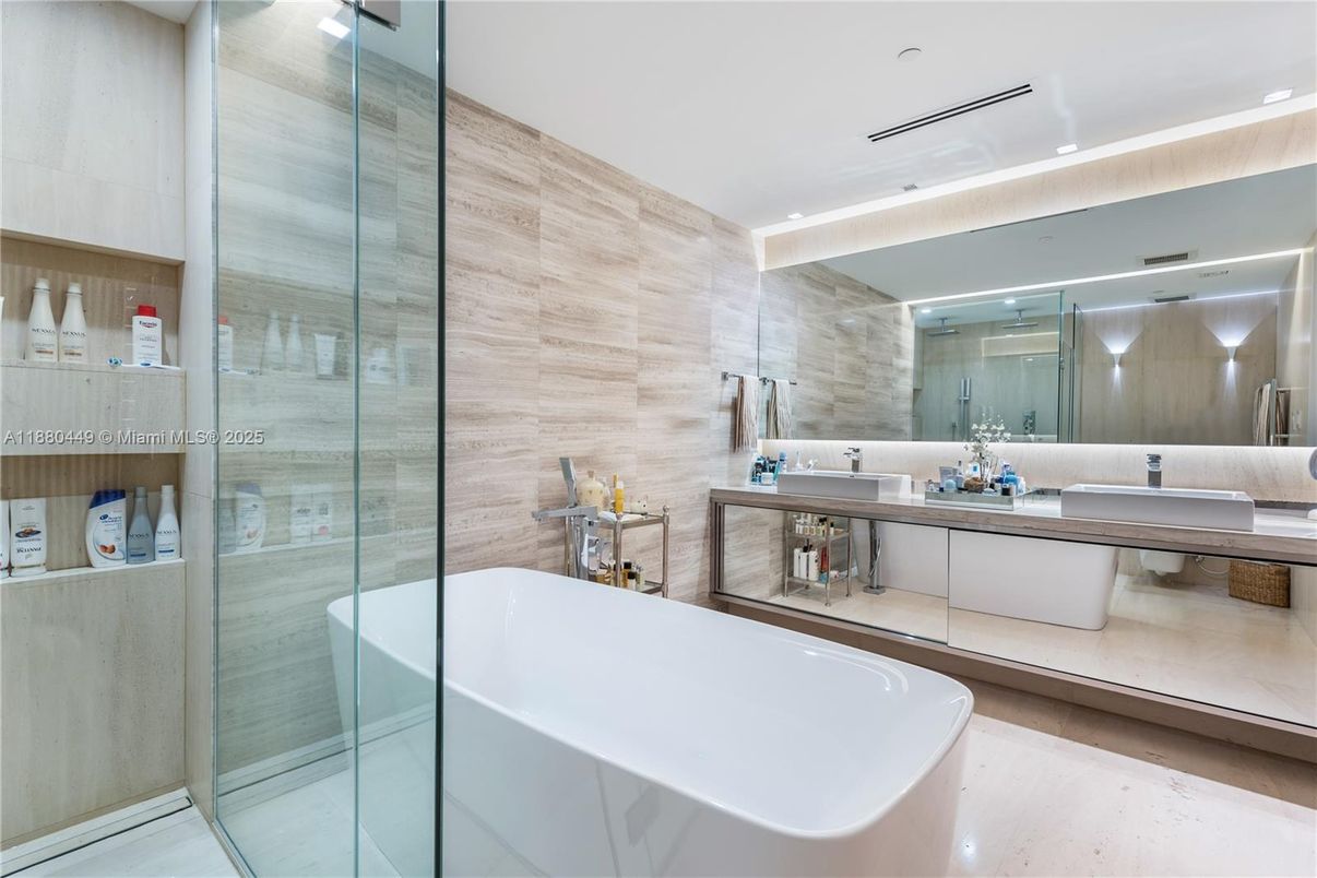 Bathroom, Dual Sink Vanities, Free Standing Baths, Glass Shower, Interior, Recessed Lighting