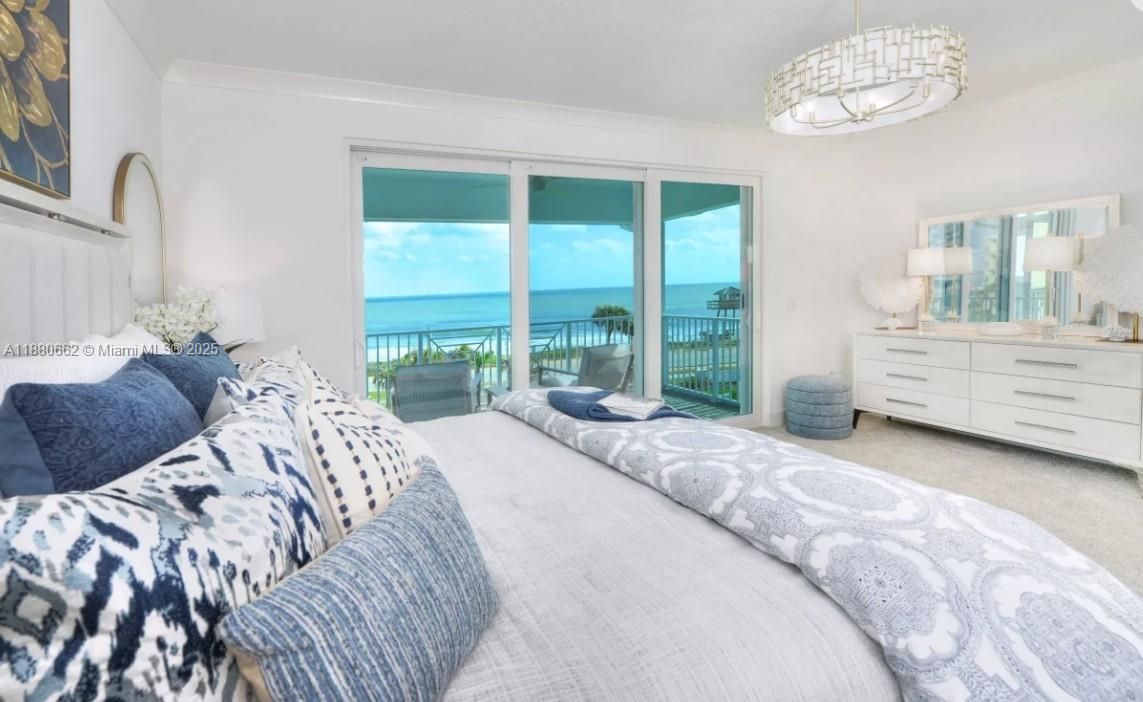 Bedroom, Interior, Pendant Lights, Water