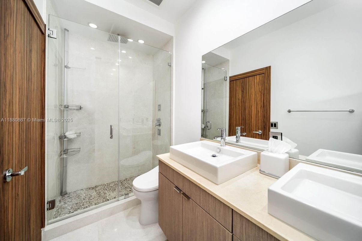 Bathroom, Dual Sink Vanities, Glass Shower, Interior, Recessed Lighting