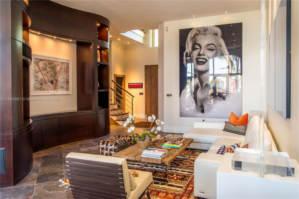 Interior, Living room, Recessed Lighting