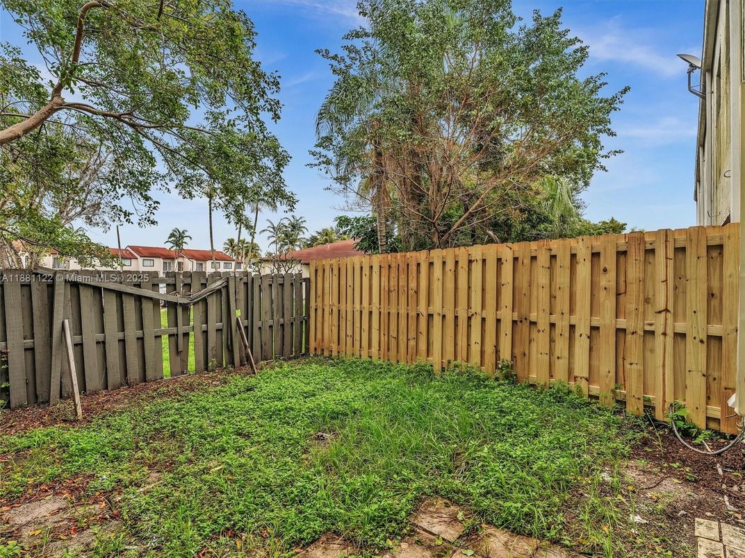 Backyard, Exterior
