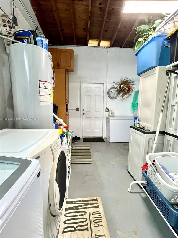 Interior, Washer, Wooden Beams, Wooden Ceilings