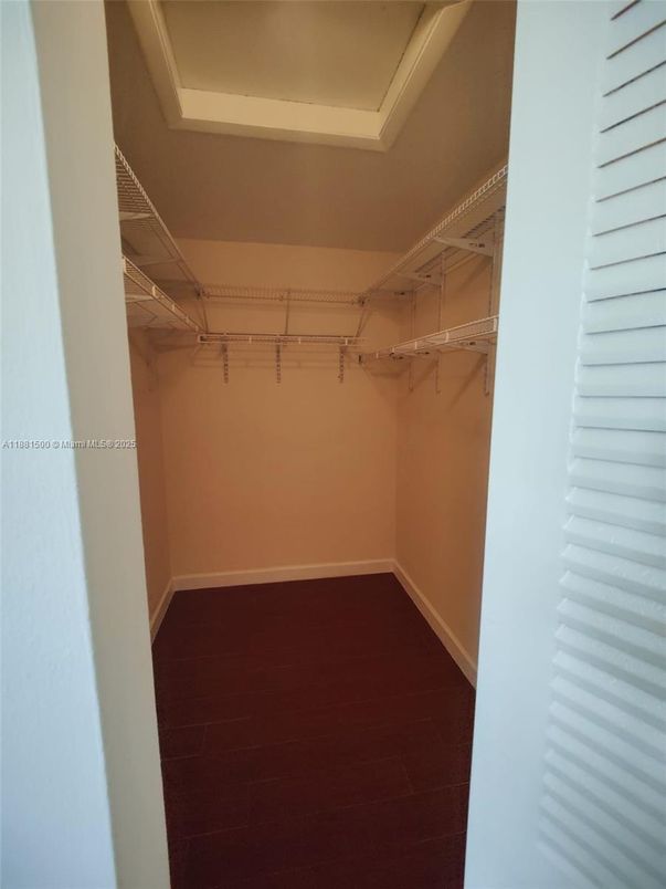 Interior, Walk-in Closets