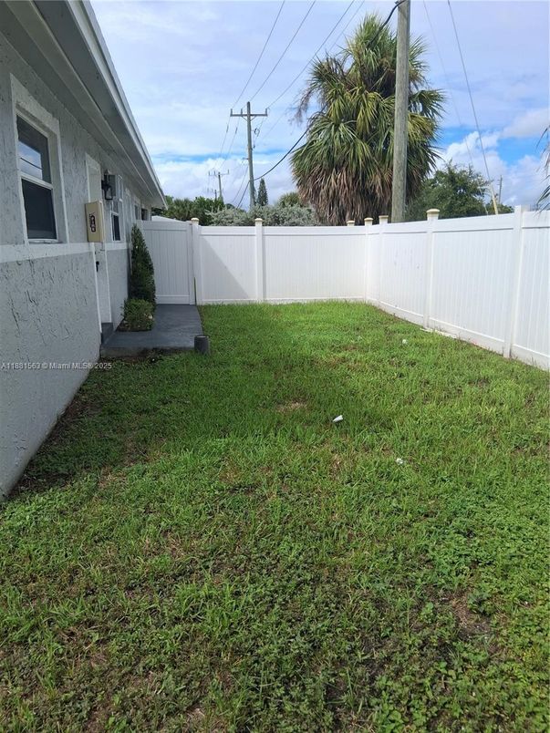 Backyard, Exterior