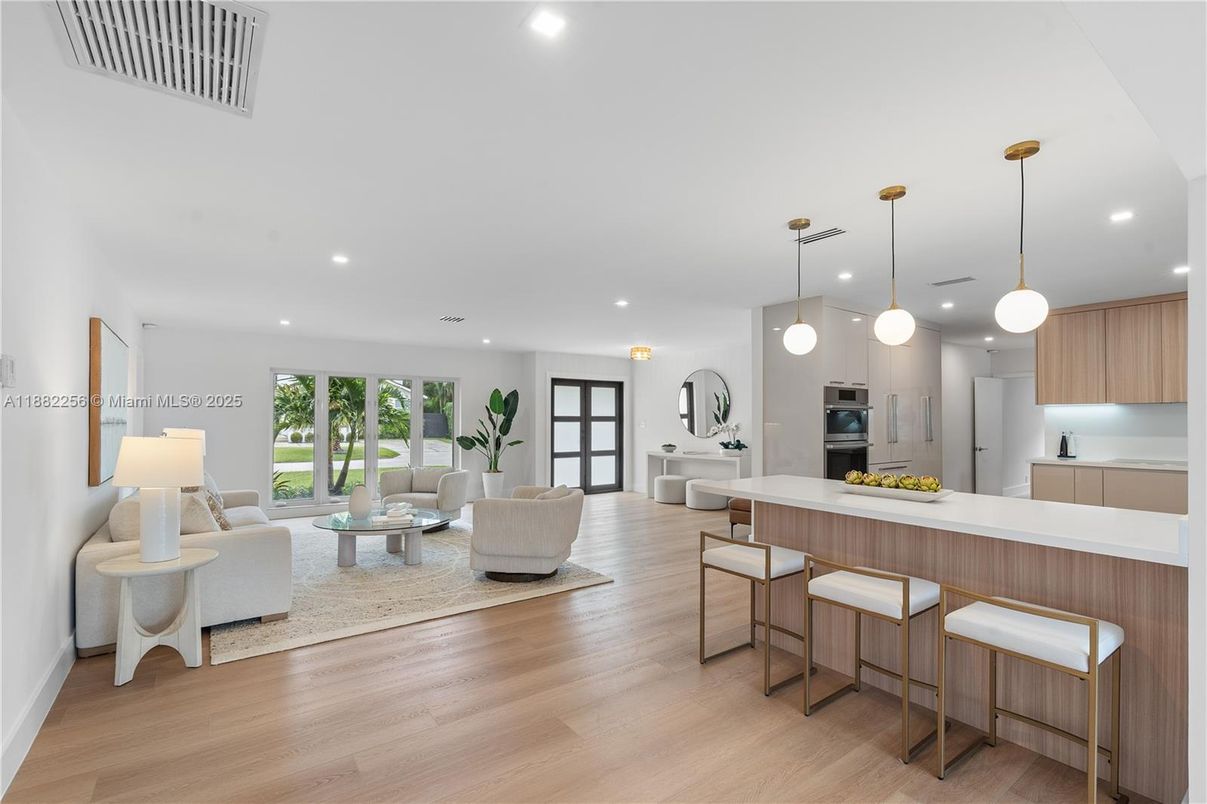 Interior, Kitchen, Living room, Pendant Lights, Recessed Lighting, Wood Texture Flooring
