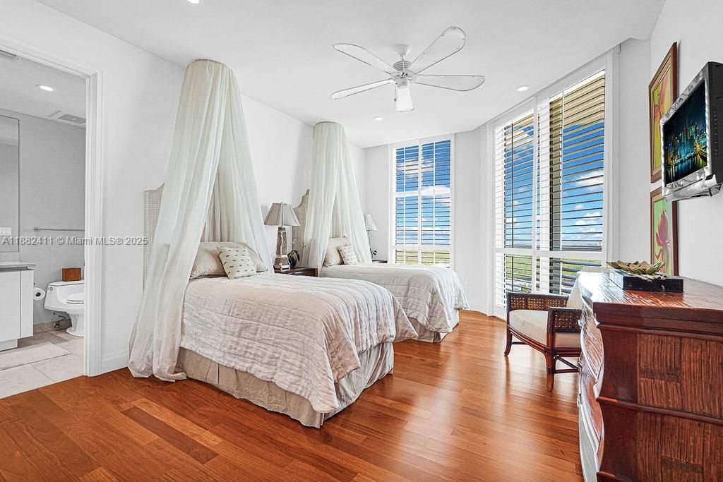 Bathroom, Bedroom, Interior, Recessed Lighting, Wood Texture Flooring