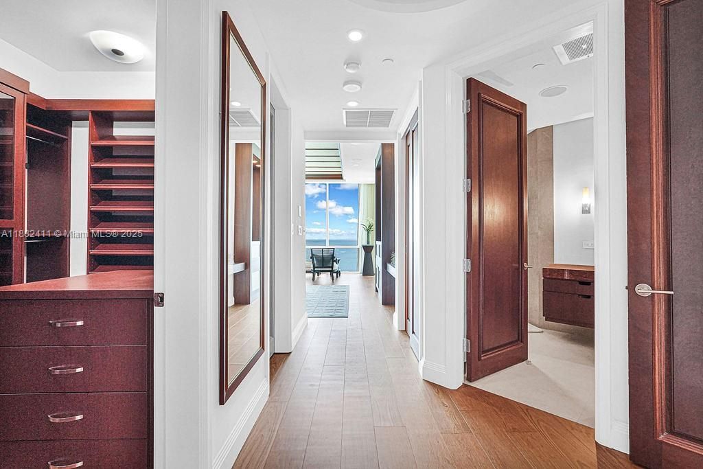 Interior, Recessed Lighting, Walk-in Closets, Water, Wood Texture Flooring