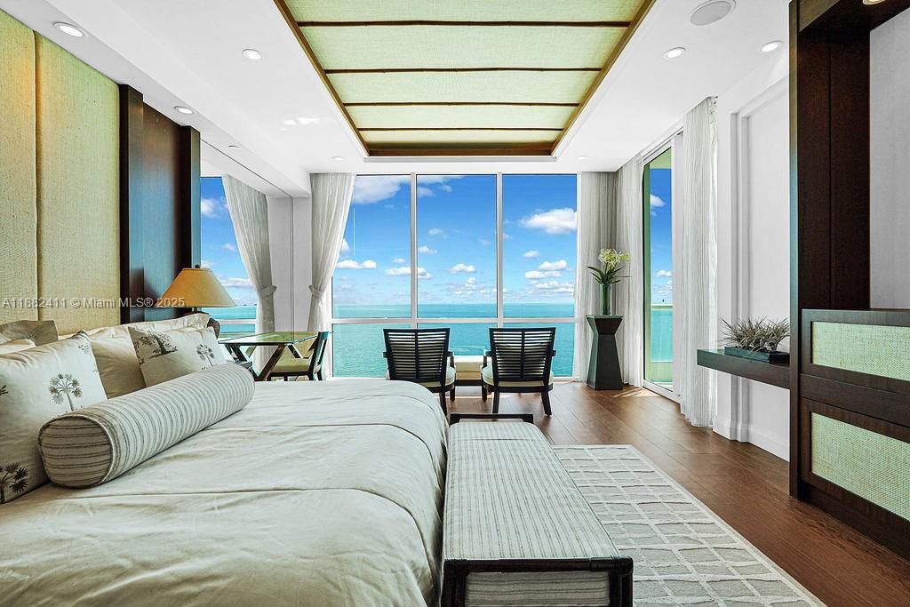 Bedroom, Interior, Recessed Lighting, Water, Wood Texture Flooring
