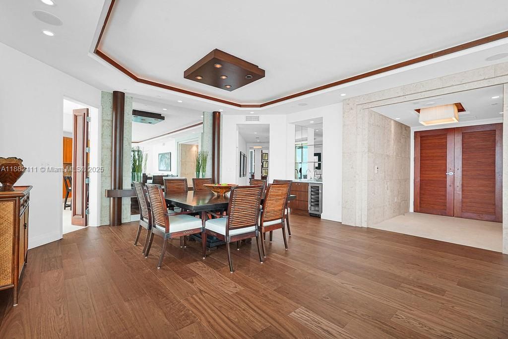 Dining room, Interior, Recessed Lighting, Wood Texture Flooring