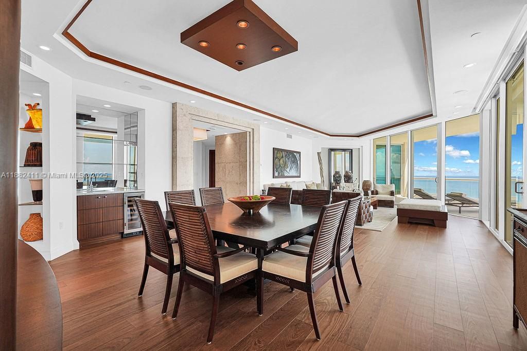 Dining room, Interior, Living room, Recessed Lighting, Water, Wood Texture Flooring