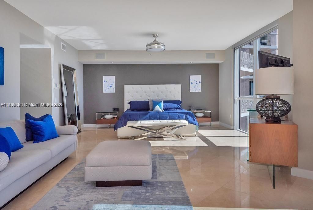 Bedroom, Interior, Living room