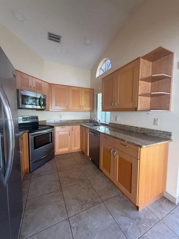Interior, Kitchen, Stainless Steel Appliances