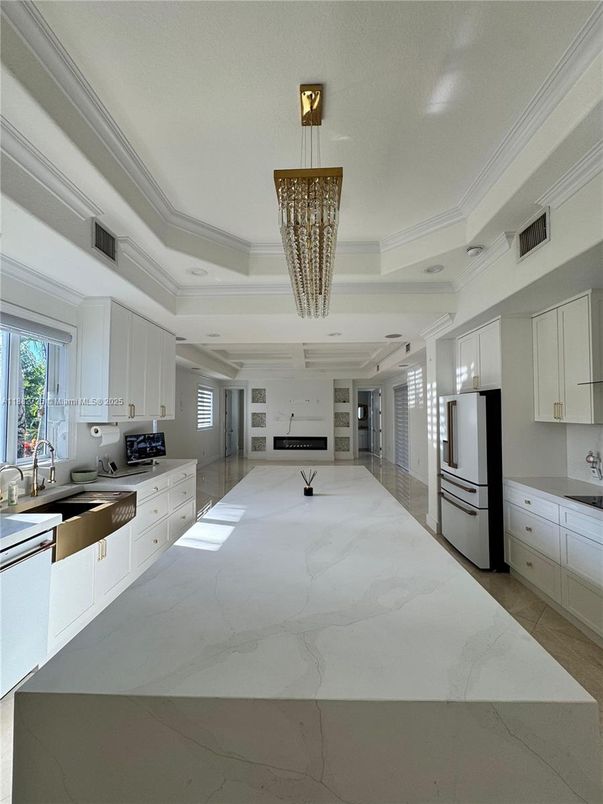Chandelier, Interior, Kitchen, Recessed Lighting