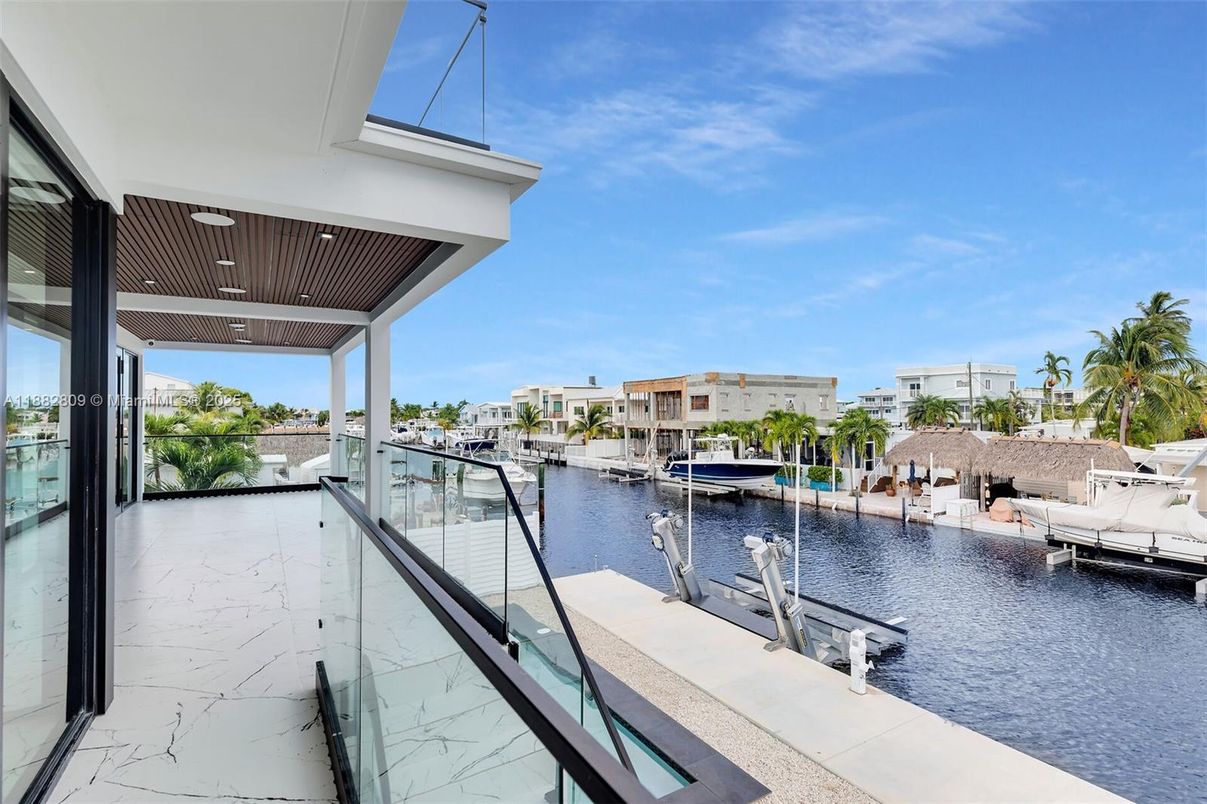 Exterior, Water