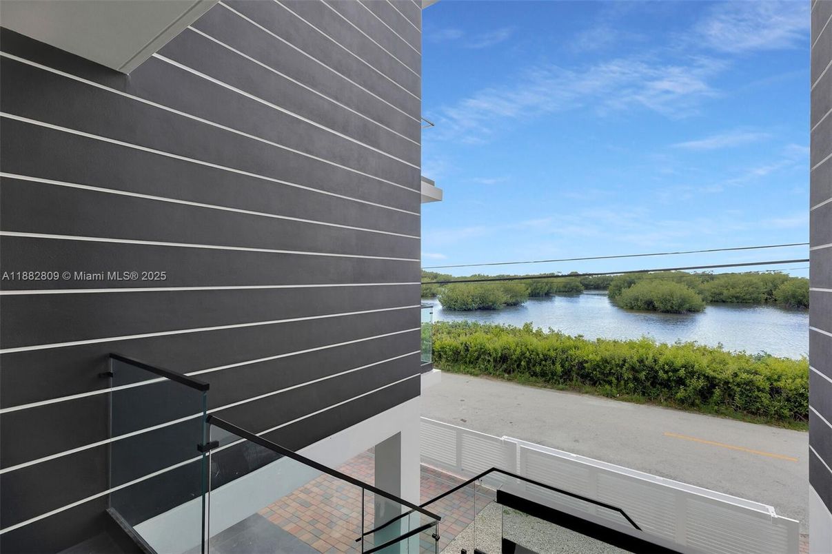 Exterior, Water