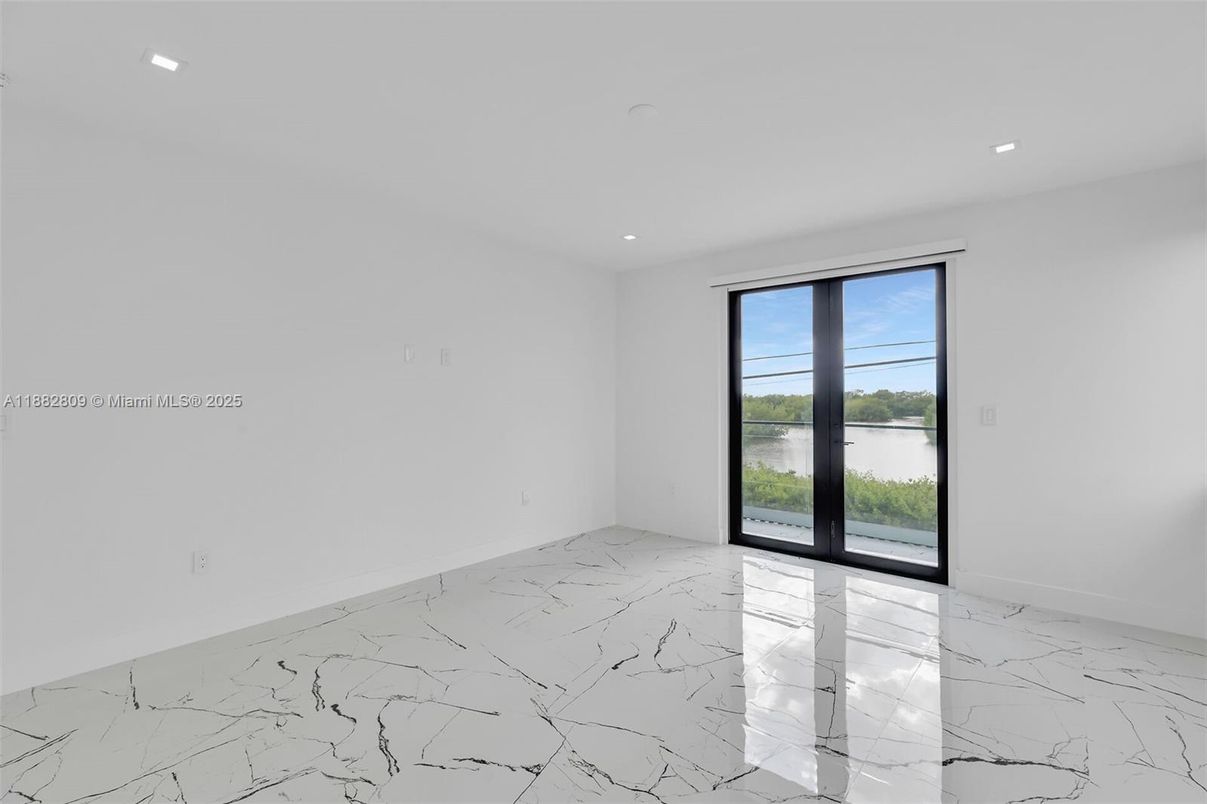 Empty room, Interior, Marble, Recessed Lighting, Water
