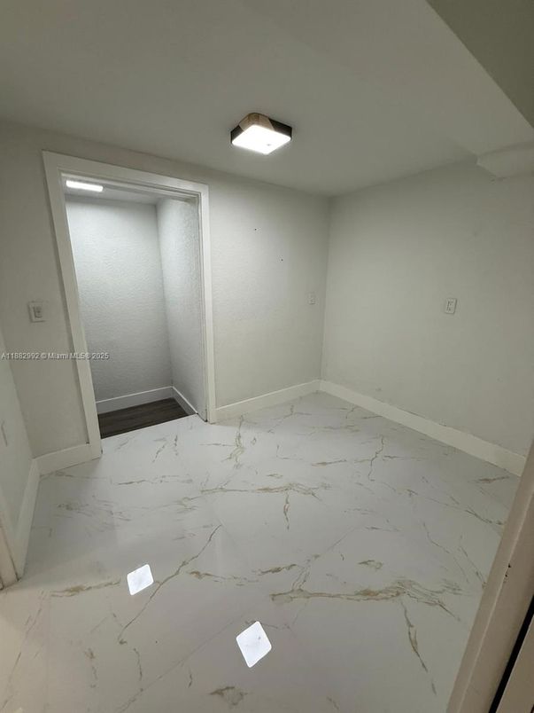 Empty room, Interior, Marble