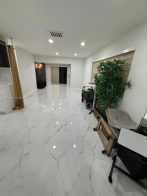 Interior, Marble, Recessed Lighting