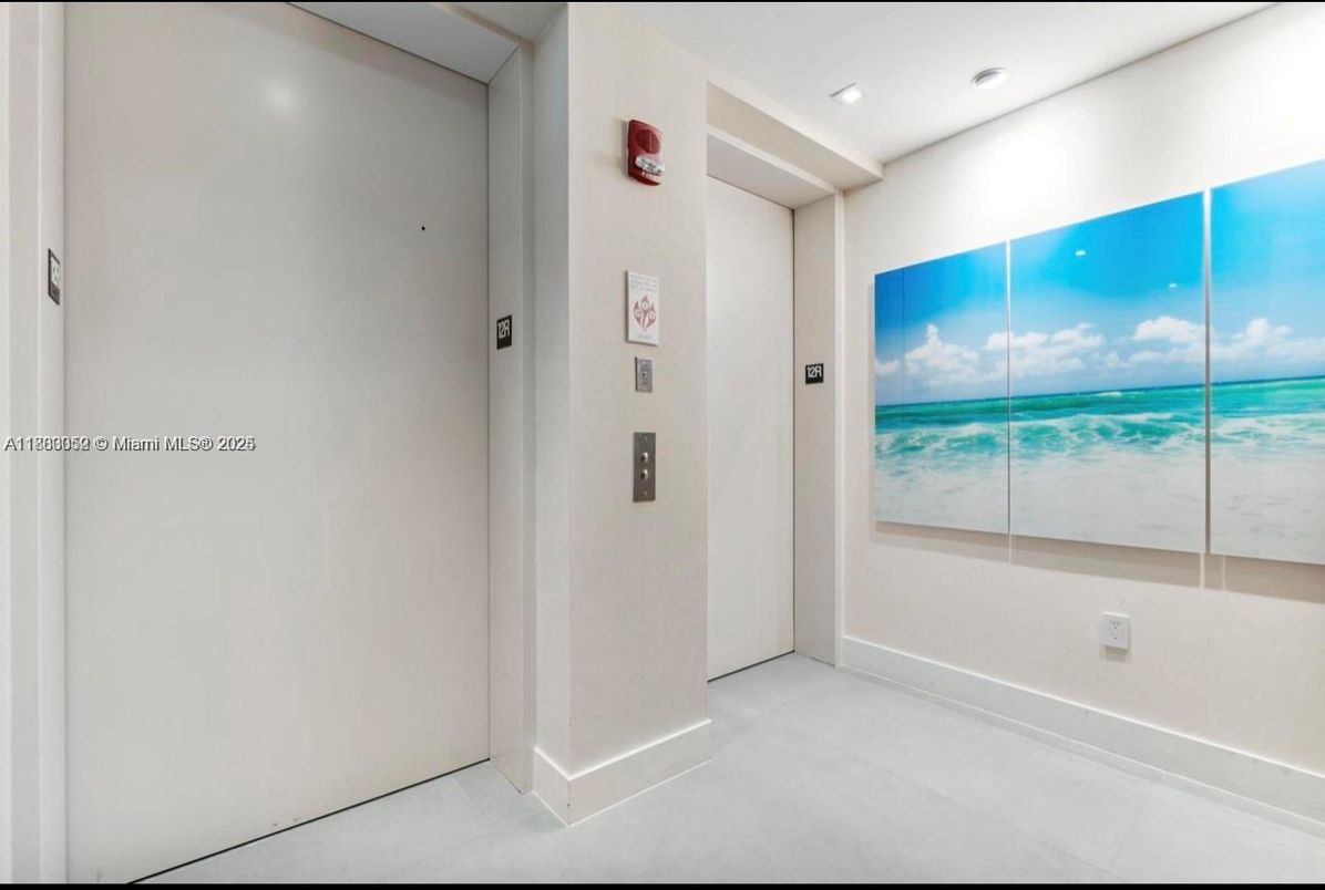 Elevator, Interior, Recessed Lighting
