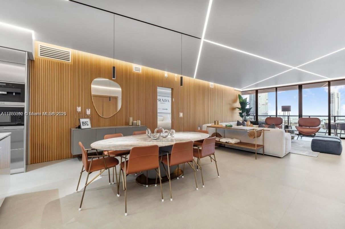 Dining room, Interior, Living room, Recessed Lighting