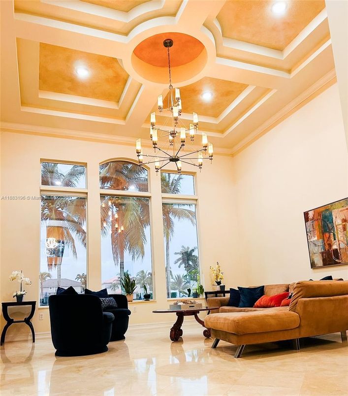 Interior, Living room, Pendant Lights, Recessed Lighting