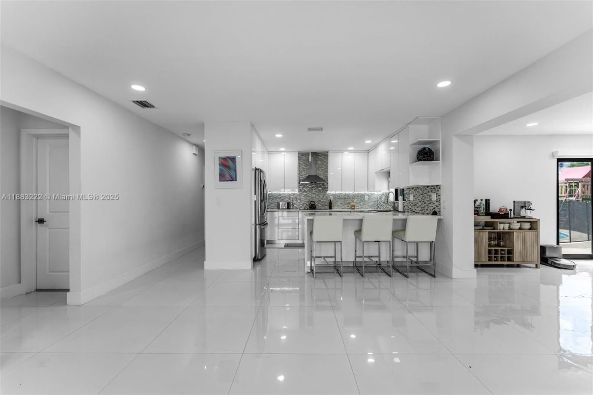 Interior, Kitchen, Recessed Lighting