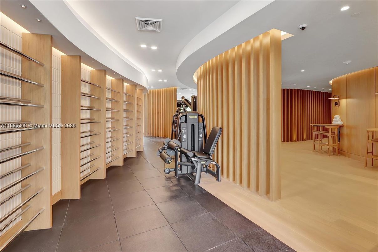 Fitness Equipment, Interior, Recessed Lighting