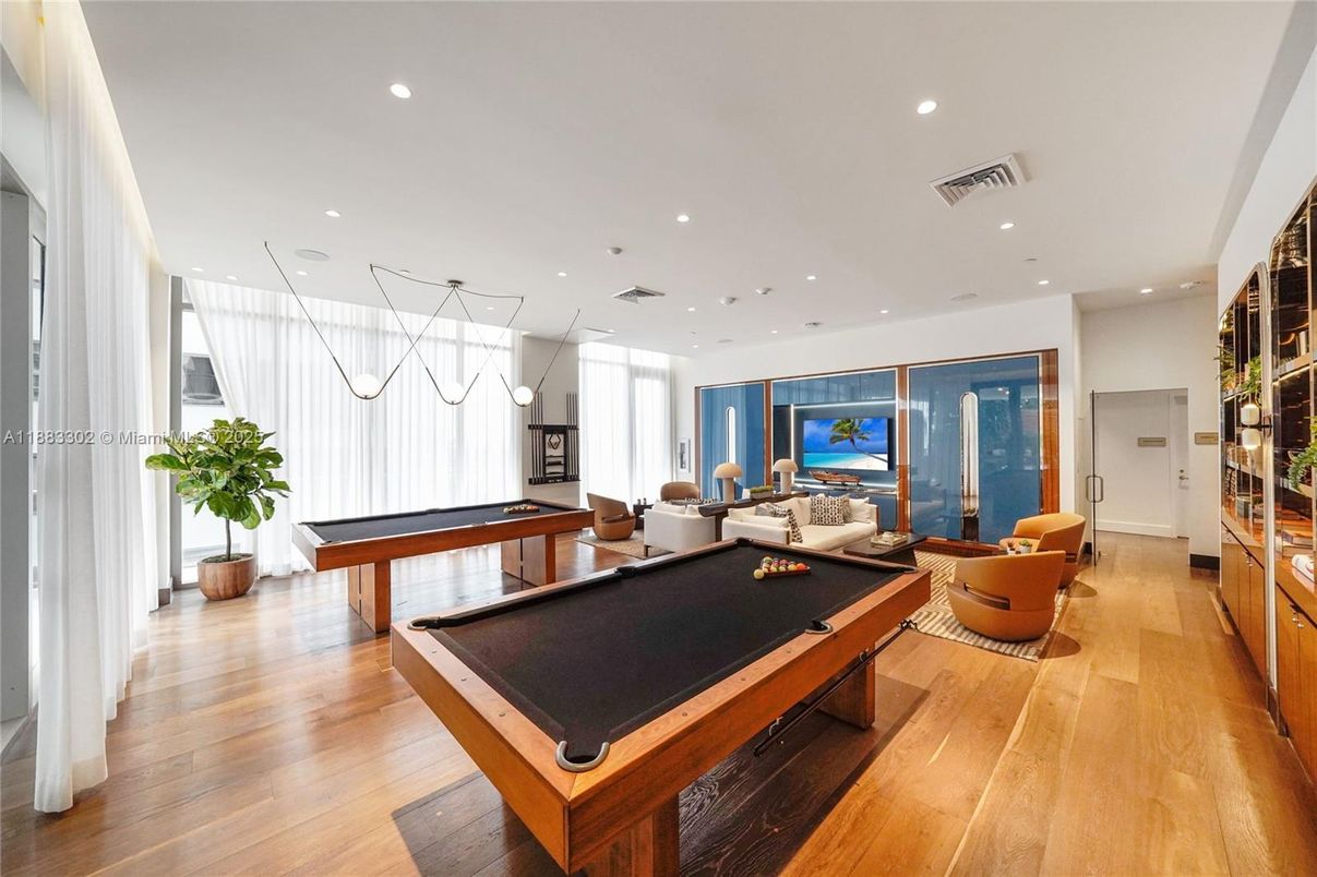 Billiard Table, Game Room, Interior, Pendant Lights, Recessed Lighting, Wood Texture Flooring