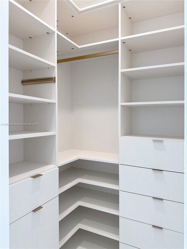 Interior, Walk-in Closets